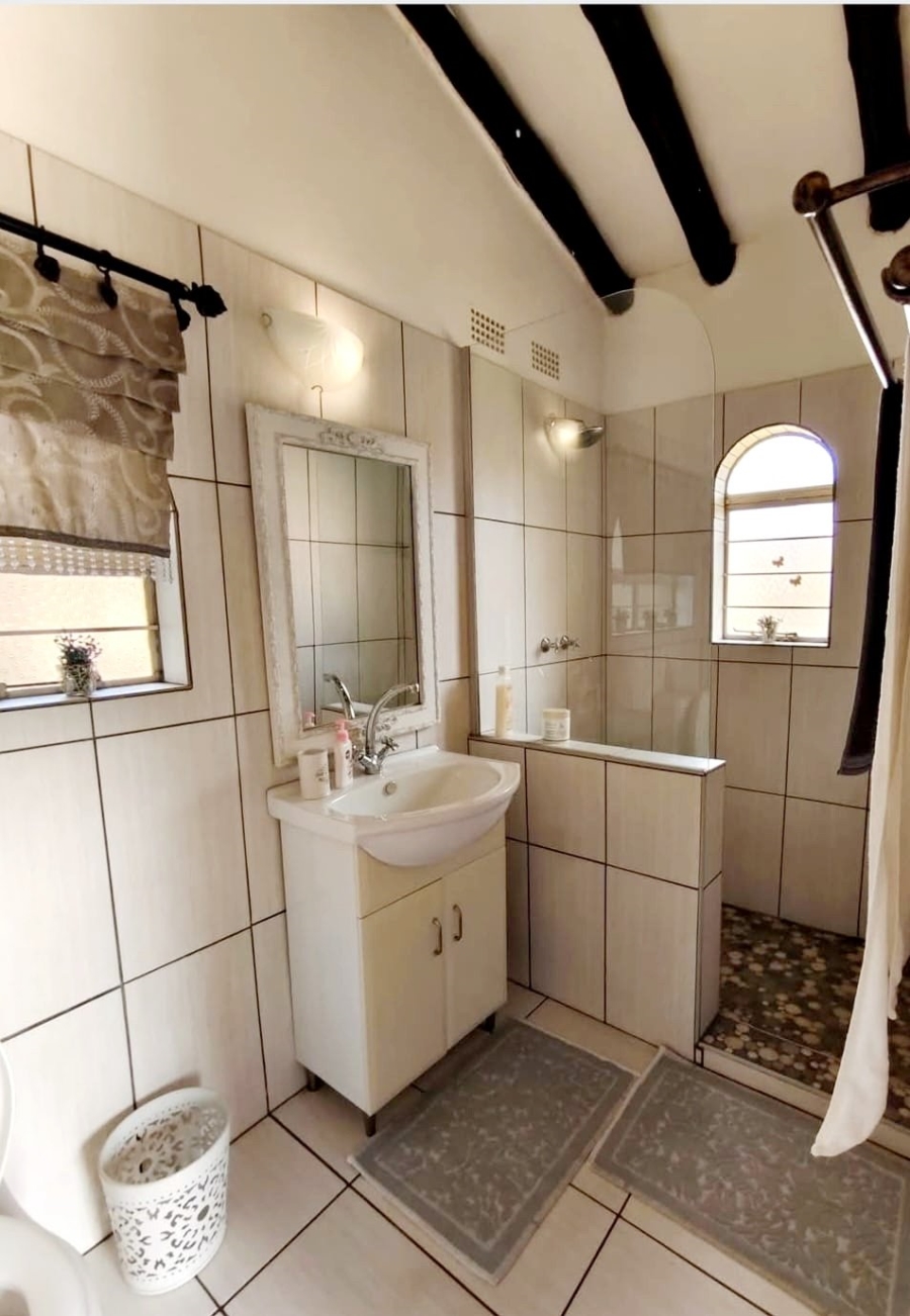 4 Bedroom Property for Sale in Vaalpark Free State